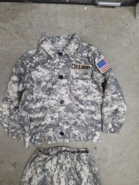 Costume U.S. Army Boys Medium Digital Camo Matching Set